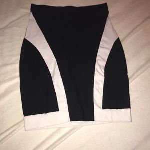 Foreign Exchange skirt